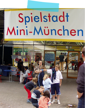 ミニ・ミュンヘンの会場入り口